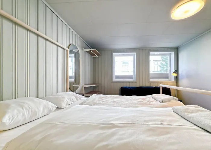 Semesterbostad Ledaal Place 1 By